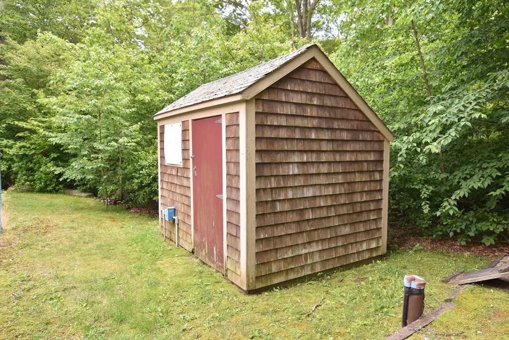 3 Arrowwood Road Coventry, RI 02816 - Photo 4 of 18