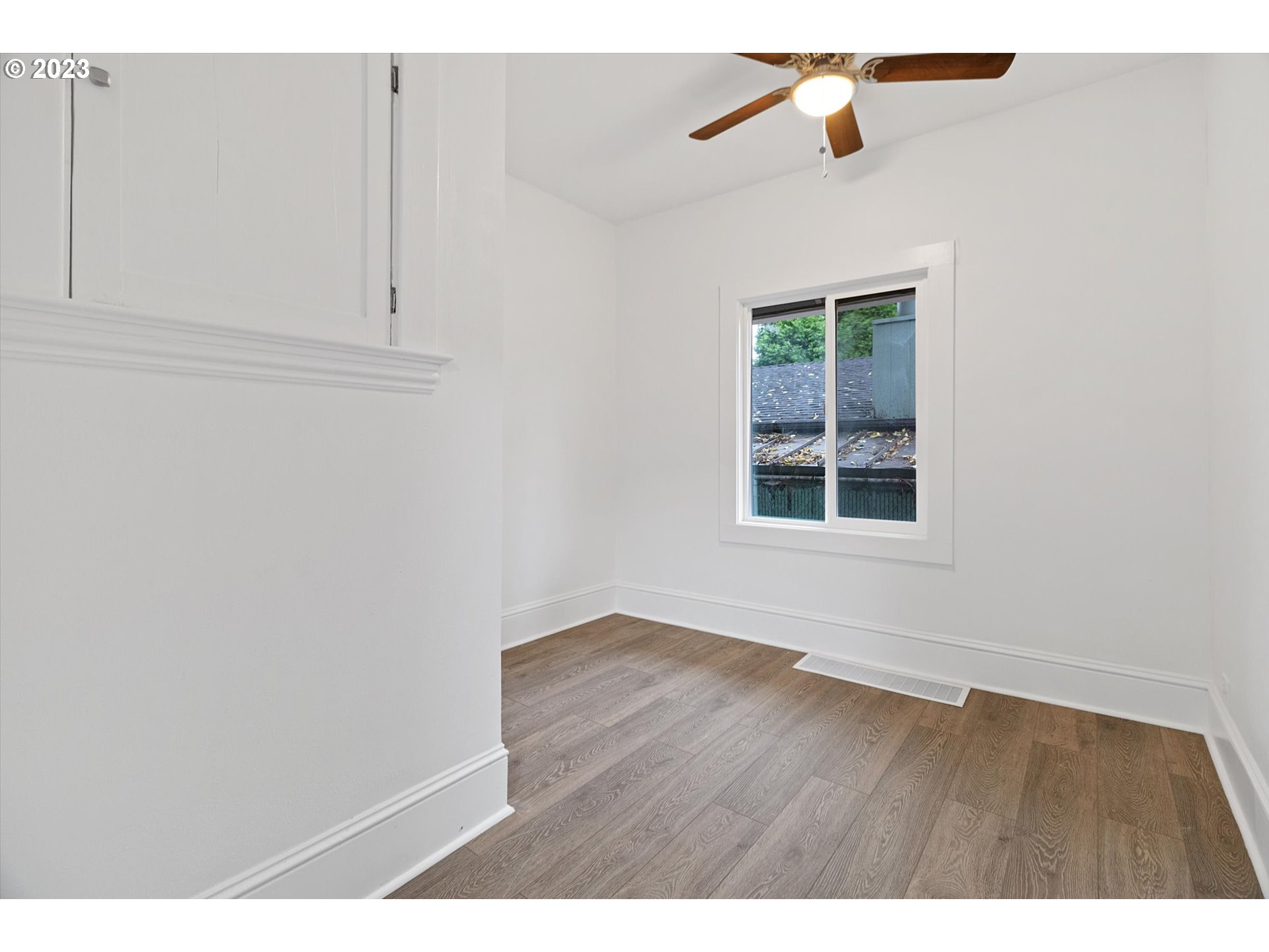 1235 North Kilpatrick Street Portland, OR 97217 - Photo 19 of 27 Bedroom