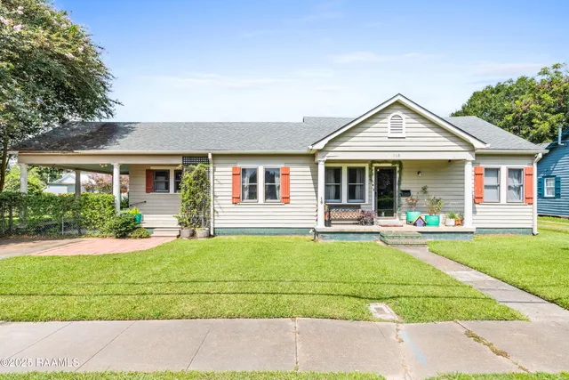 $170,000 | 208 South Guegnon Street, Abbeville, LA 70510