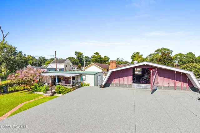 $170,000 | 208 South Guegnon Street, Abbeville, LA 70510