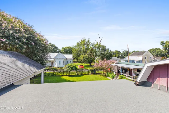 $170,000 | 208 South Guegnon Street, Abbeville, LA 70510