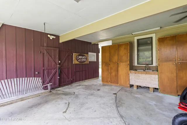 $170,000 | 208 South Guegnon Street, Abbeville, LA 70510