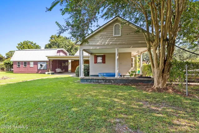 $170,000 | 208 South Guegnon Street, Abbeville, LA 70510