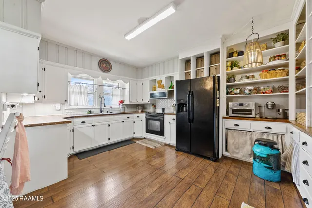 $170,000 | 208 South Guegnon Street, Abbeville, LA 70510