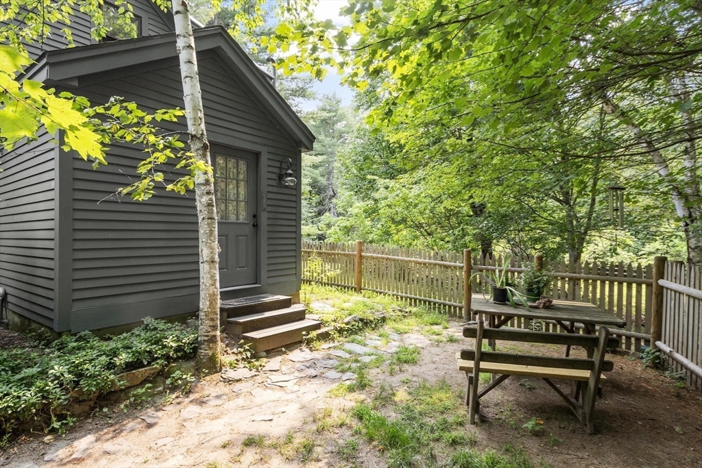 81 Vinton Pond Road Townsend, MA 01474 - Photo 4 of 42 Gallery Image 4