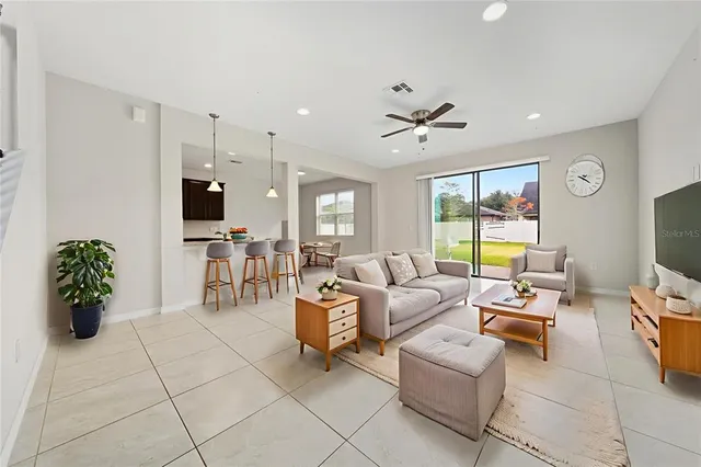 $2,395 | 247 Domus Lane, Casselberry, FL 32707