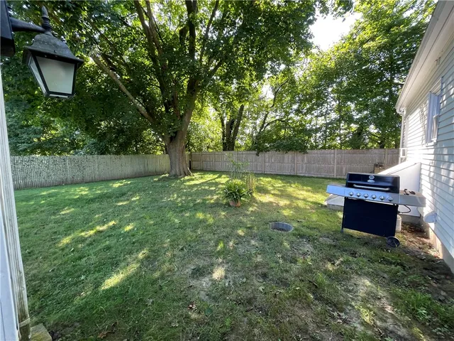 $3,200 | 96 Jo Anne Avenue, Portsmouth, RI 02871