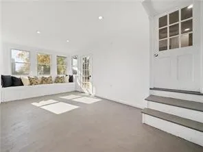 $3,200 | 96 Jo Anne Avenue, Portsmouth, RI 02871