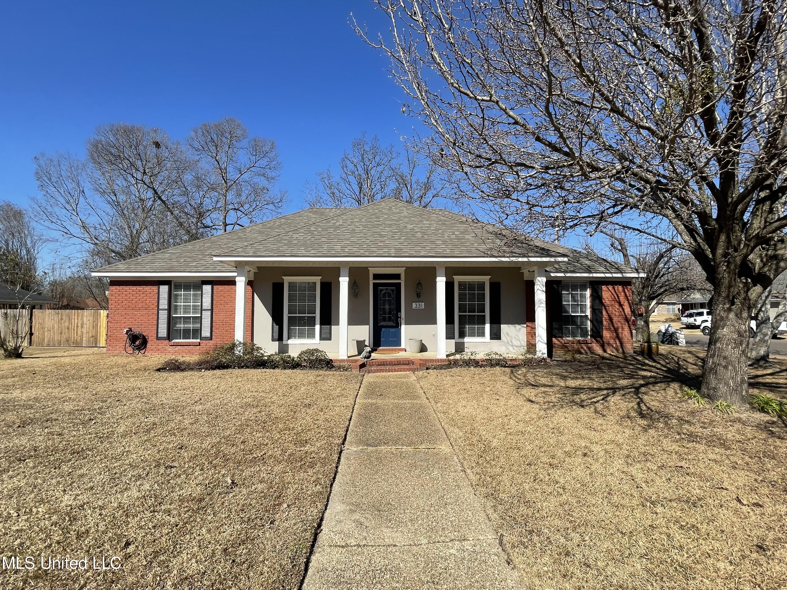 331 Water Oak Road Brandon, MS 39047 - Photo 3 of 17 D5FD5DF0-B90F-4A5A-8C47-1E59E1FDE33D