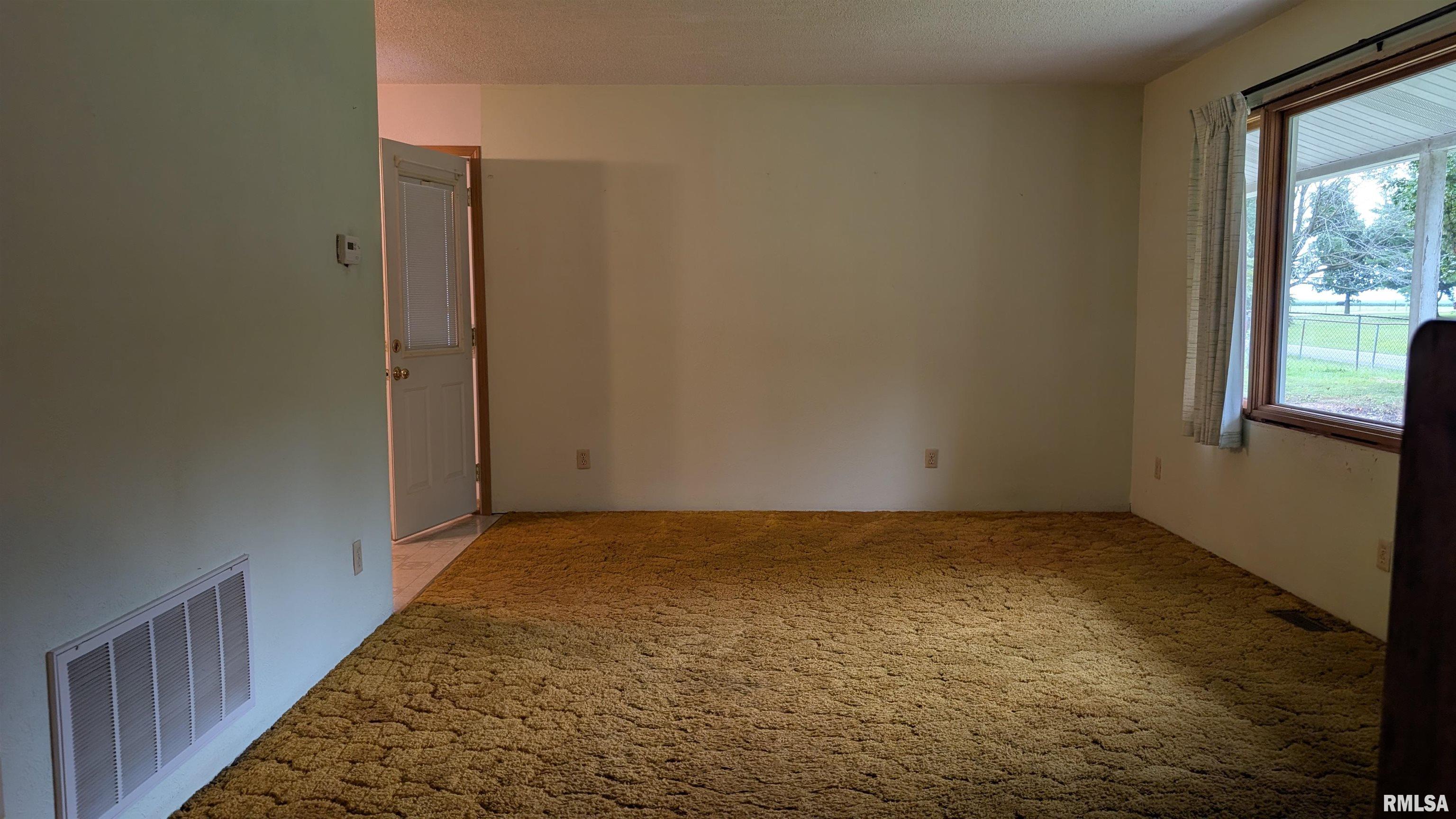 4487 Davis Road Pawnee, IL 62558 - Photo 12 of 34 Gallery Image 12