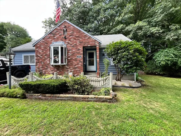 $450,000 | 1635 Providence Road, Northbridge, MA 01534