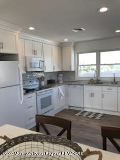 84 Inlet Drive Point Pleasant Beach, NJ 08742 - Photo 5 of 20 84 17