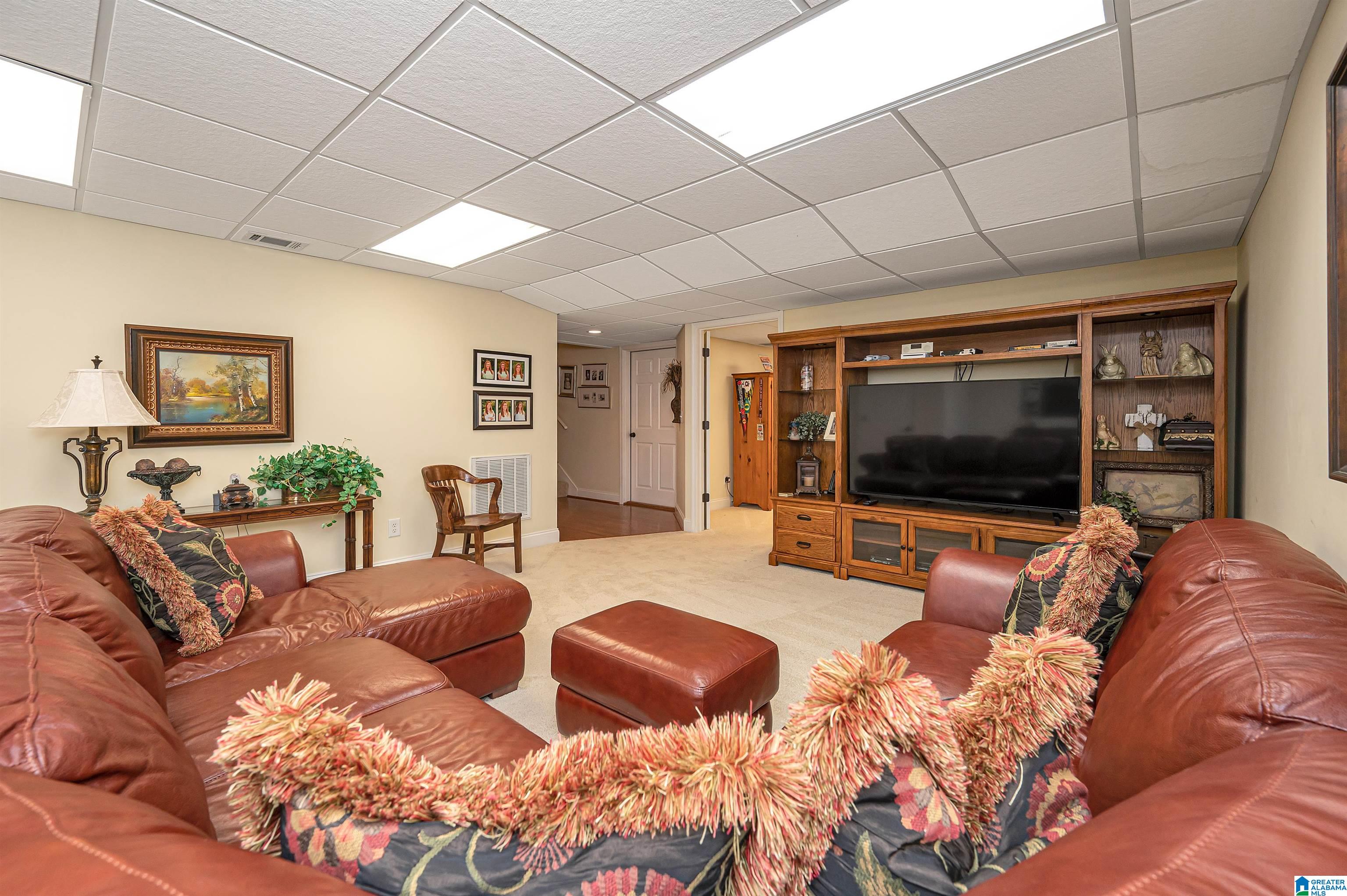 2709 Ridge Crest Circle Birmingham, AL 35243 - Photo 41 of 57 Gallery Image 41
