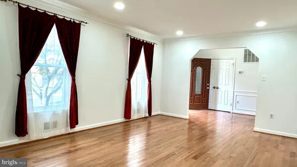 $729,900 | 13643 Spinning Wheel Drive, Germantown, MD 20874