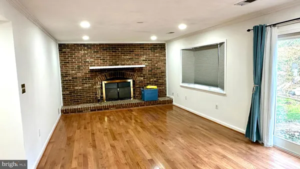 $729,900 | 13643 Spinning Wheel Drive, Germantown, MD 20874