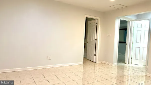 $729,900 | 13643 Spinning Wheel Drive, Germantown, MD 20874