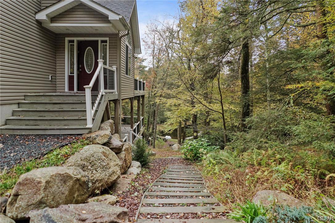 106 Stoney Creek Road Jim Thorpe, PA 18229 - Photo 3 of 50 a view of a pathway of a house