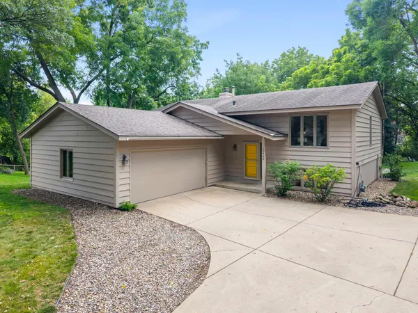 $475,000 | 10465 Olympic Circle, Eden Prairie, MN 55347