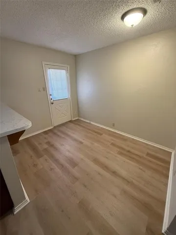 $1,400 | 1118 North Nolan River Road, Unit A, Cleburne, TX 76033