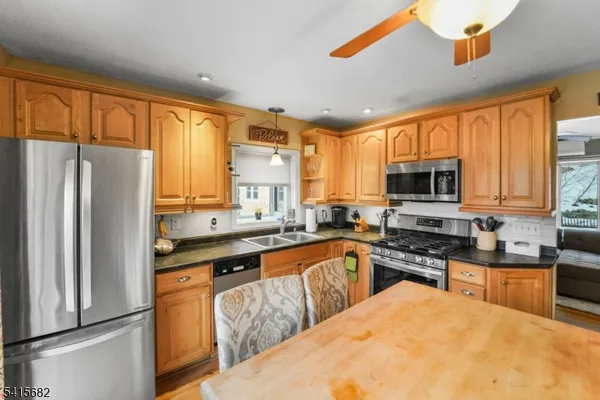 $465,000 | 27 Condict Road, Landing, NJ 07850