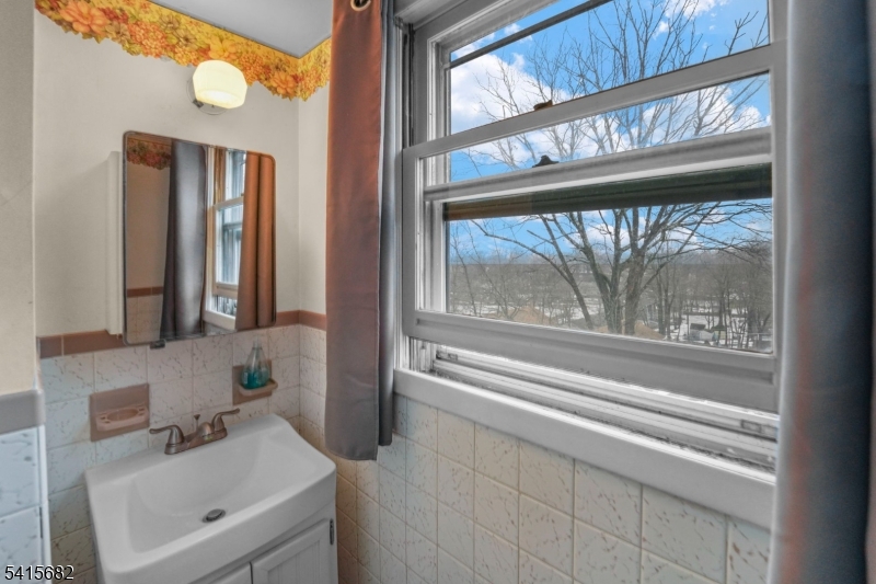 27 Condict Road Landing, NJ 07850 - Photo 29 of 34