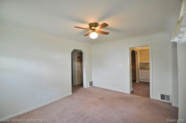 2155 East Eight Mile Road Grosse Pointe, MI 48236 - Photo 9 of 25 5-Living-2.JPG