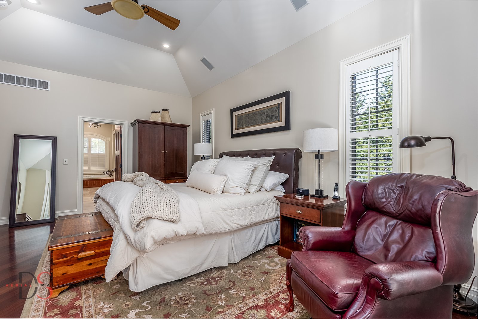 2951 East 1489th Road Ottawa, IL 61350 - Photo 22 of 55 a bedroom with furniture a bed and a couch