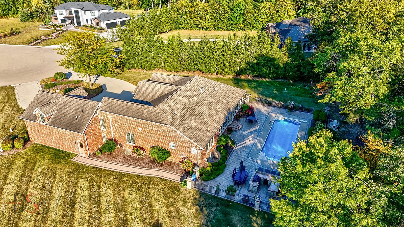 2951 East 1489th Road Ottawa, IL 61350 - Photo 5 of 55 an aerial view of a house with a yard basket ball court and outdoor seating
