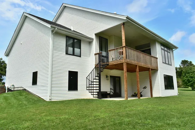 $520,000 | 12029 Granite Court, Rockton, IL 61072