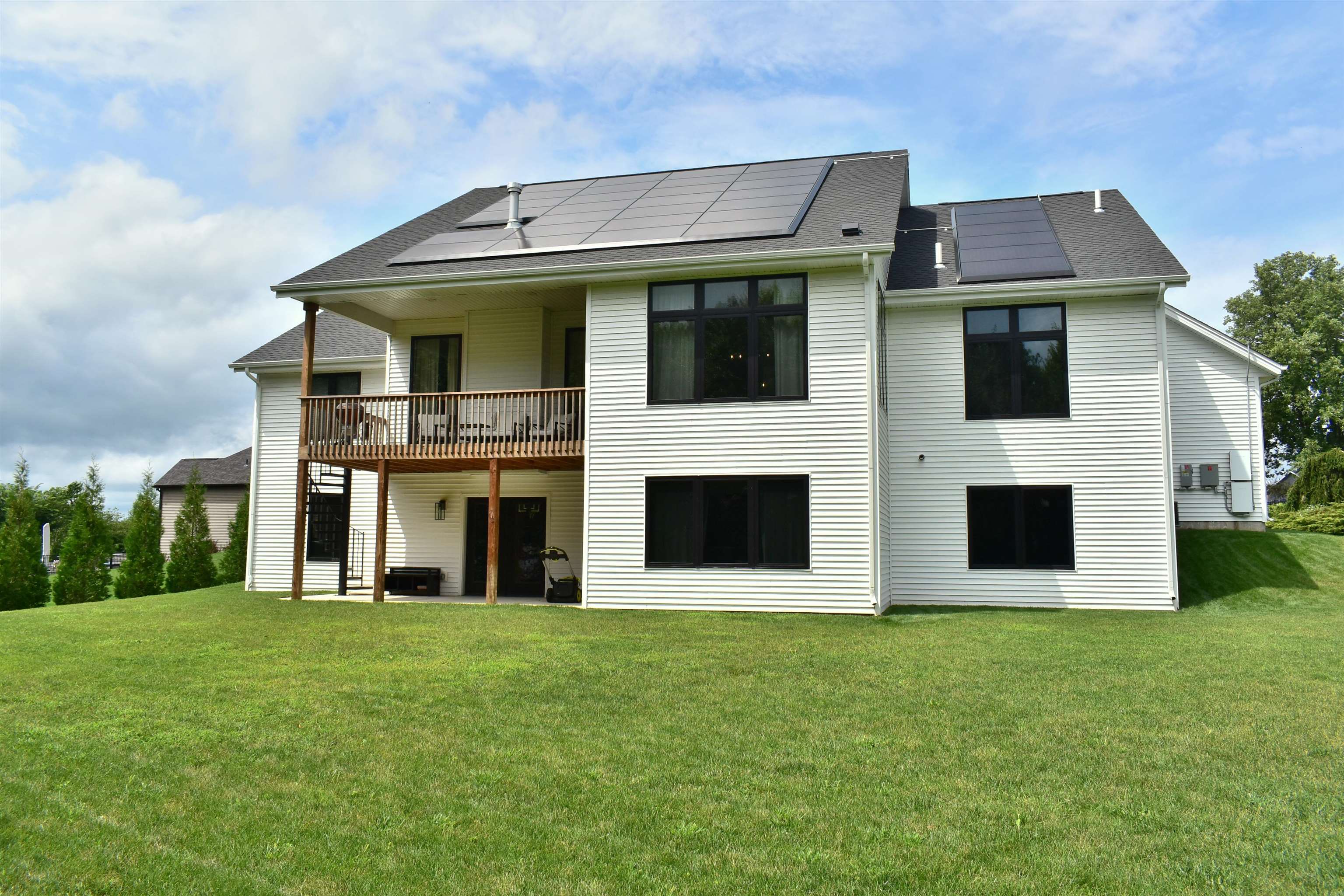 12029 Granite Court Rockton, IL 61072 - Photo 28 of 28 a front view of a house with a garden