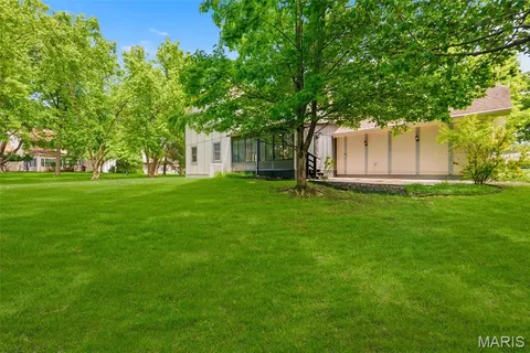 $679,900 | 15693 Dresden Lake Court, Chesterfield, MO 63017