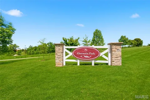 $679,900 | 15693 Dresden Lake Court, Chesterfield, MO 63017