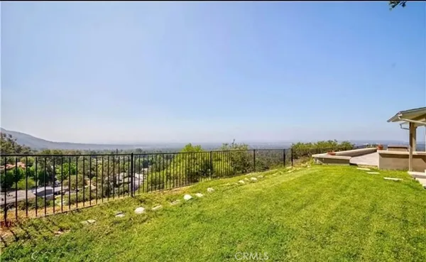 $1,380,000 | 2966 Zane Grey Terrace, Altadena, CA 91001
