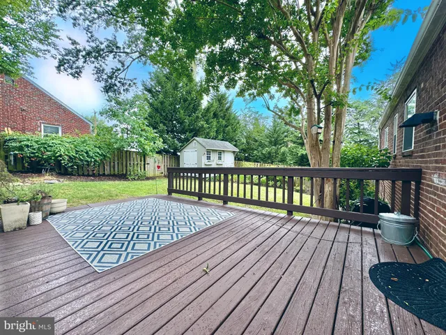 $3,950 | 3912 19th Street South, Arlington, VA 22204