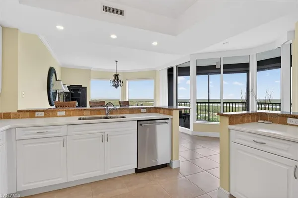 $500,000 | 1060 Borghese Lane, Unit 702, Naples, FL 34114