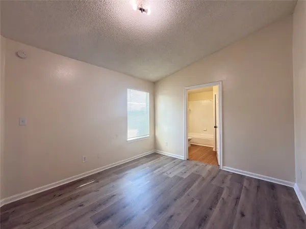 $1,700 | 15743 Ridgegate Road, Houston, TX 77053