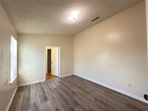 $1,700 | 15743 Ridgegate Road, Houston, TX 77053