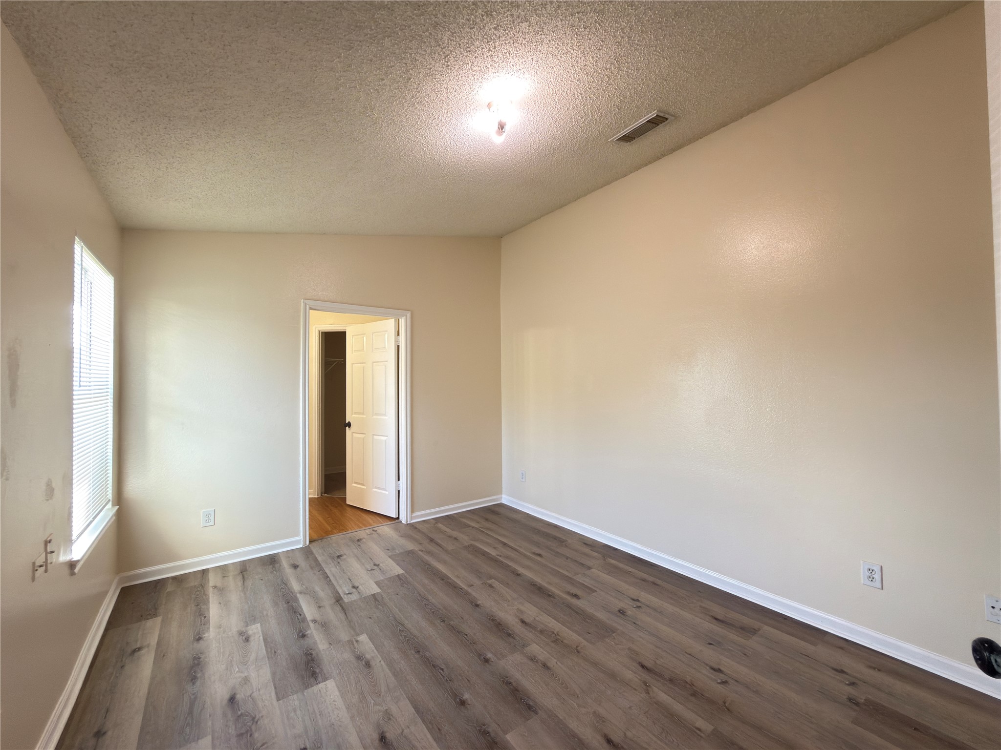 15743 Ridgegate Road Houston, TX 77053 - Photo 13 of 16