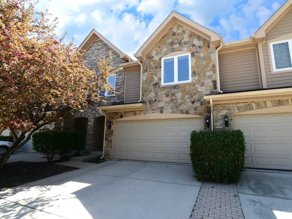 $549,000 | 205 Taylor Court, Buffalo Grove, IL 60089