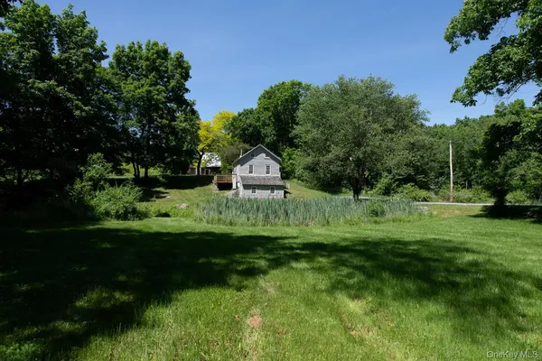 $899,000 | 275 Pitts Road, Chatham, NY 12136