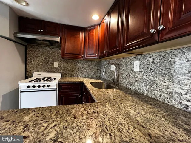 $319,900 | 1171 Summit Street Northeast, Washington, DC 20002