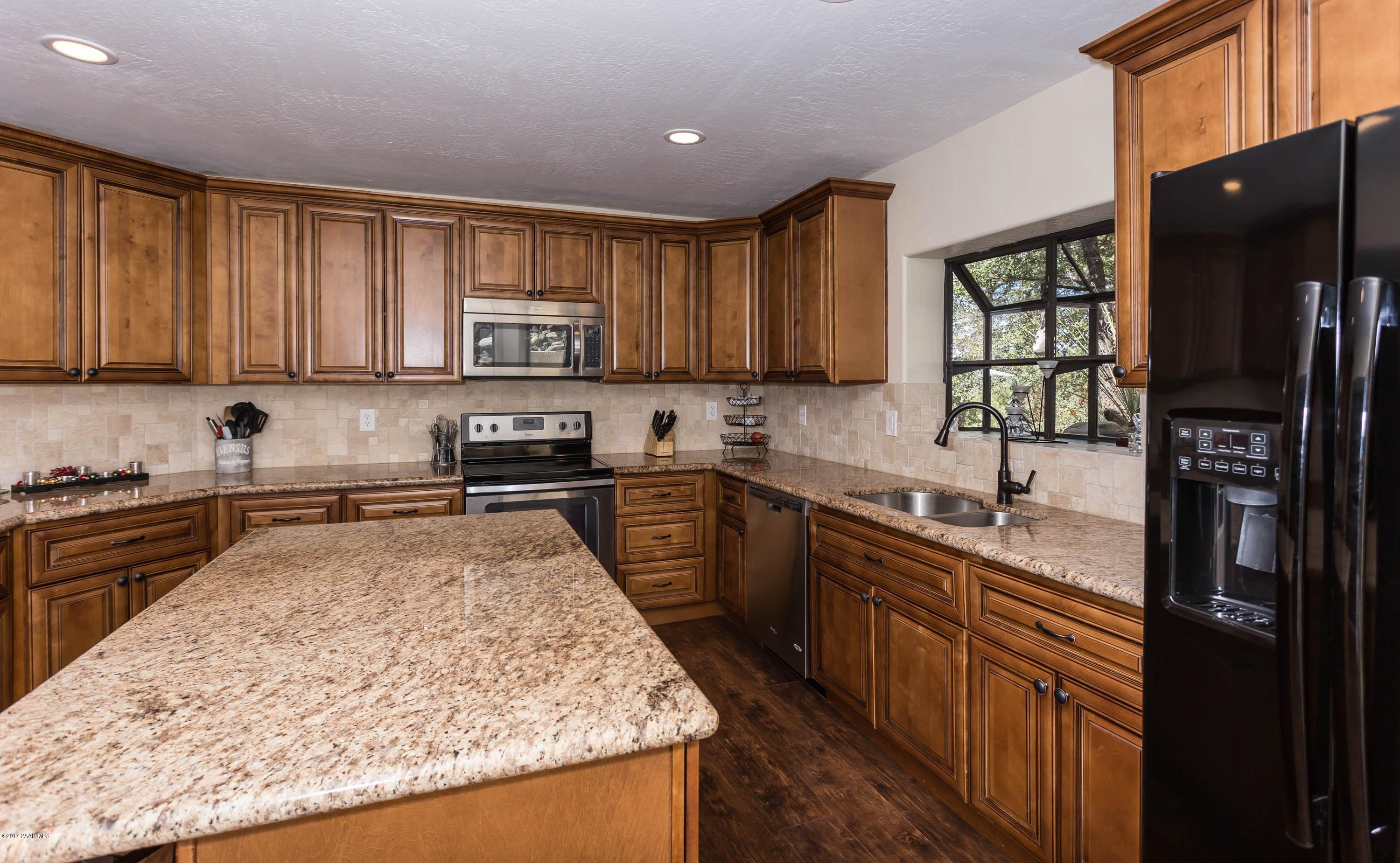 1181 Tanglewood Road Prescott, AZ 86303 - Photo 7 of 21 007_Kitchen