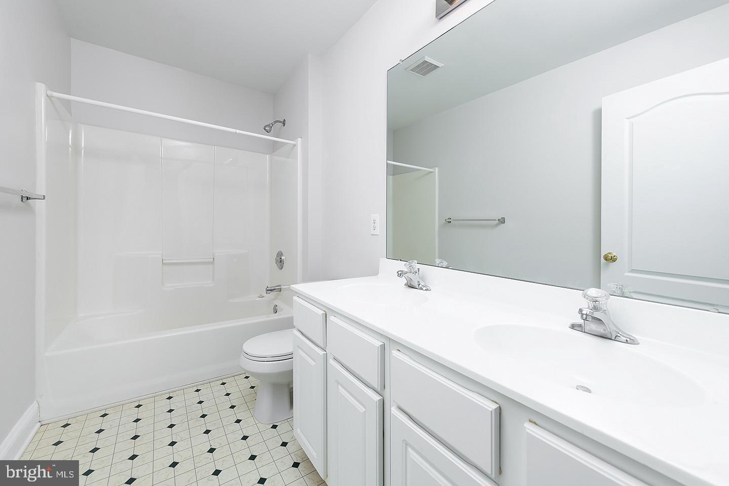 191 Yorktown Road Swedesboro, NJ 08085 - Photo 18 of 21 Gallery Image 18