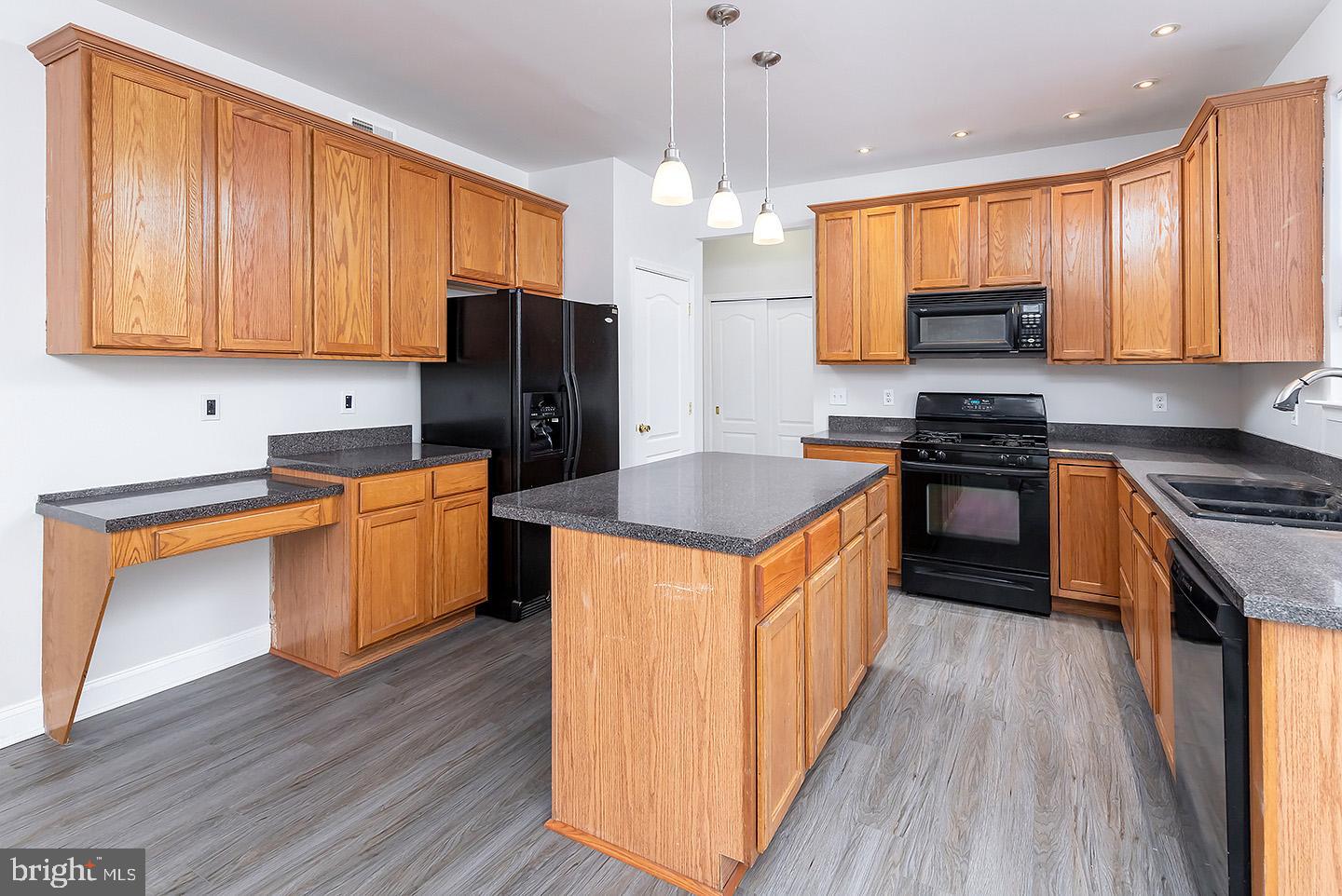 191 Yorktown Road Swedesboro, NJ 08085 - Photo 6 of 21 Gallery Image 6