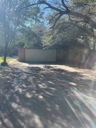 $525,000 | 1408 North Main Street, Highlands, TX 77562