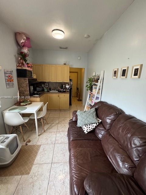 174 East 15th Street Hialeah, FL 33010 - Photo 25 of 29