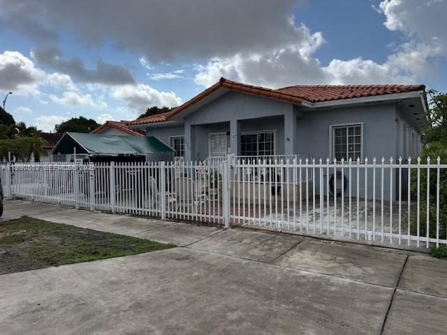 174 East 15th Street Hialeah, FL 33010 - Photo 3 of 29