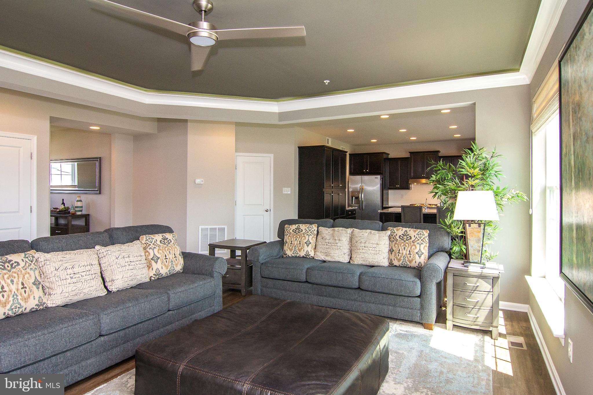 683 Stonegate Road Westminster, MD 21157 - Photo 14 of 33 Family Room