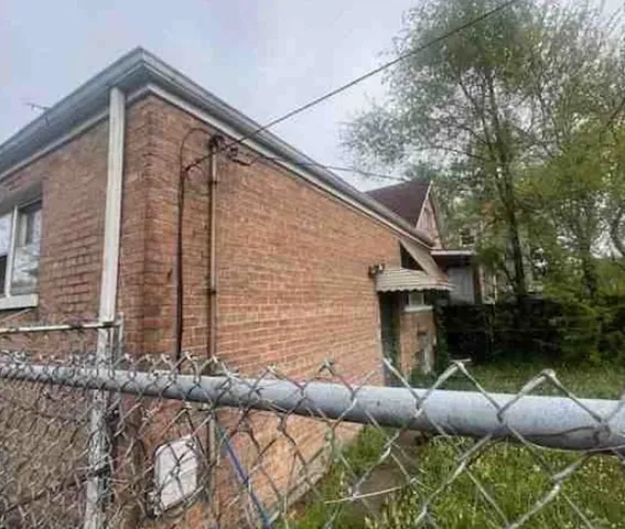 $98,600 | 13833 South Edbrooke Avenue, Riverdale, IL 60827