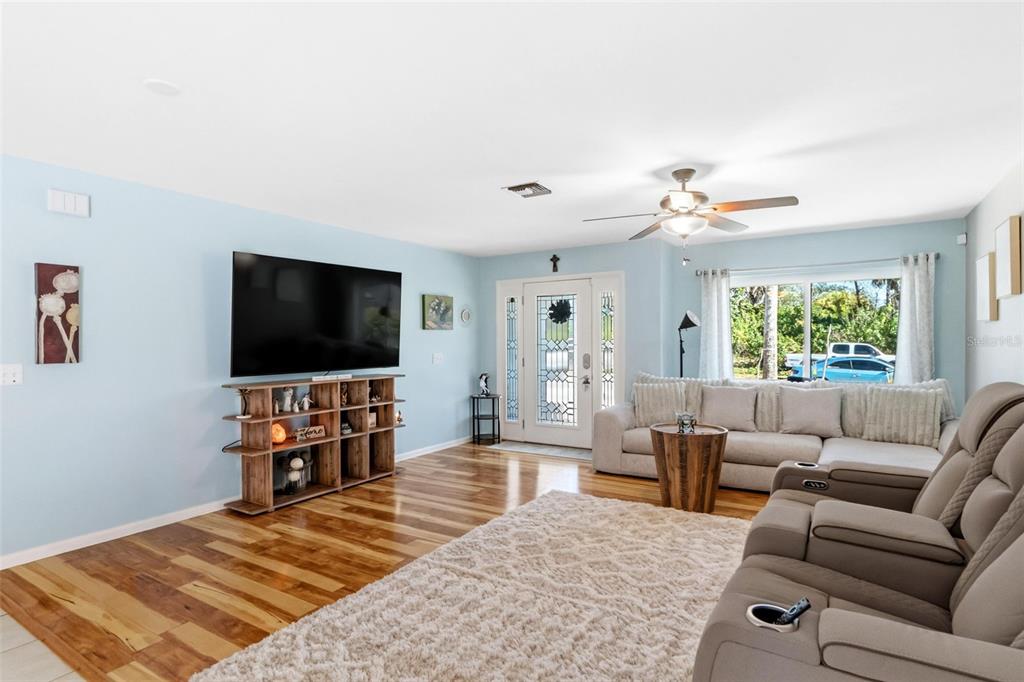 3180 Indra Road Venice, FL 34293 - Photo 7 of 56